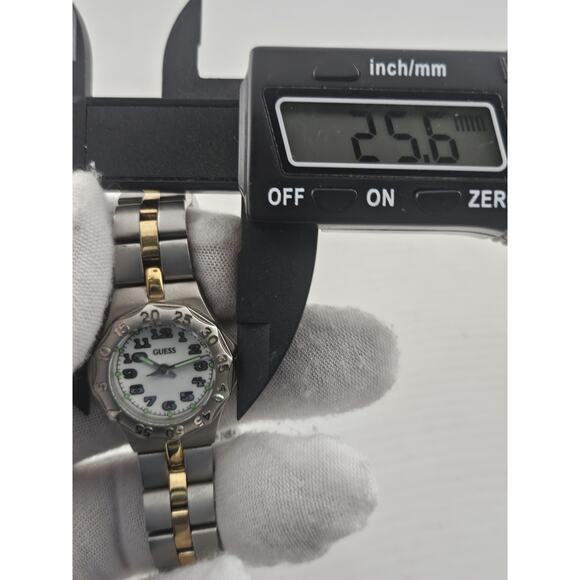 Rare Guess Quartz Watch Ladies Great Condition Glows Rotating Bezel New Battery main image 11
